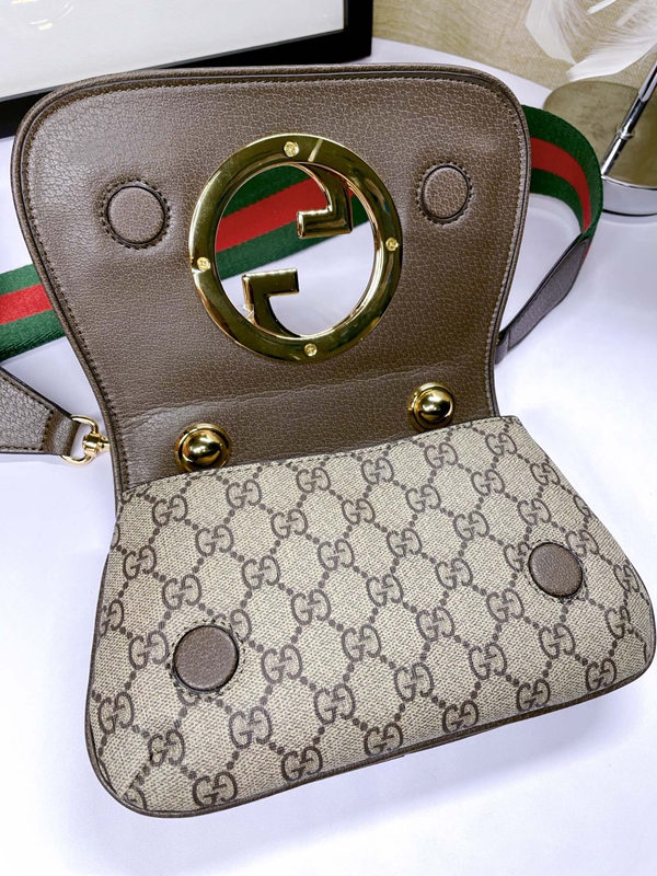 激安グッチバッグコピー角部分ディテール